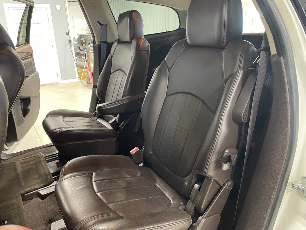 2014 Buick Enclave Image 15