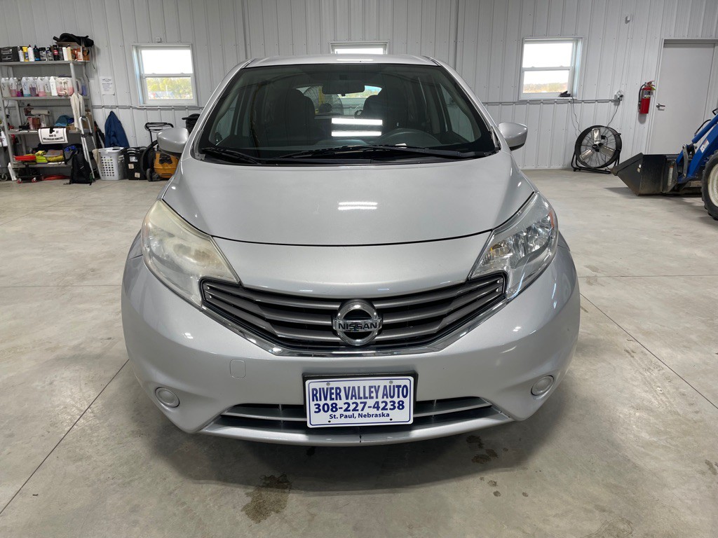 2015 Nissan Versa Image 2