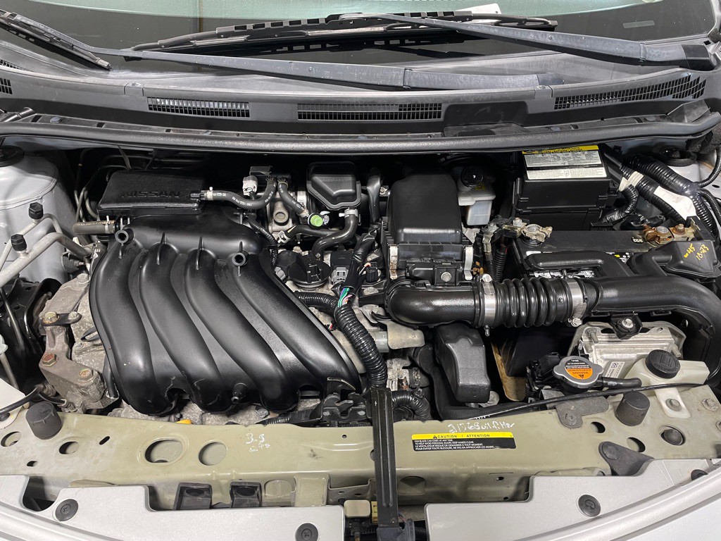 2015 Nissan Versa Image 25