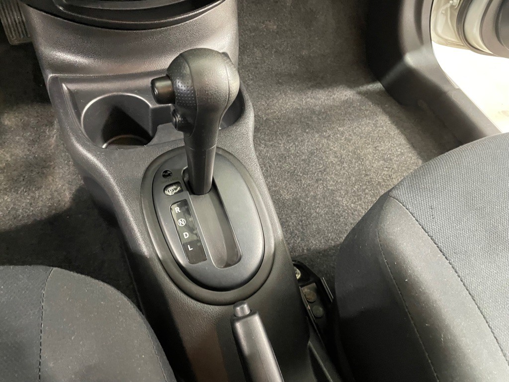 2015 Nissan Versa Image 33