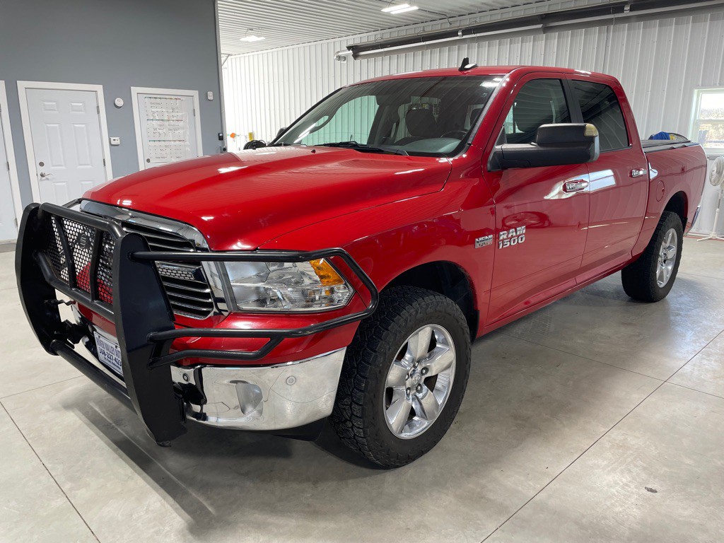 2017 RAM 1500 Image 3