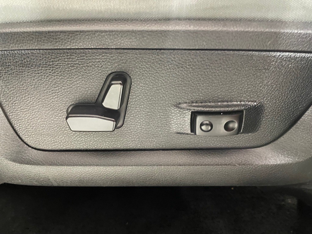 2017 RAM 1500 Image 11