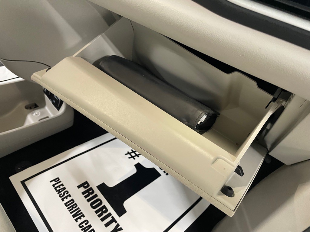 2017 Chrysler Pacifica Image 25