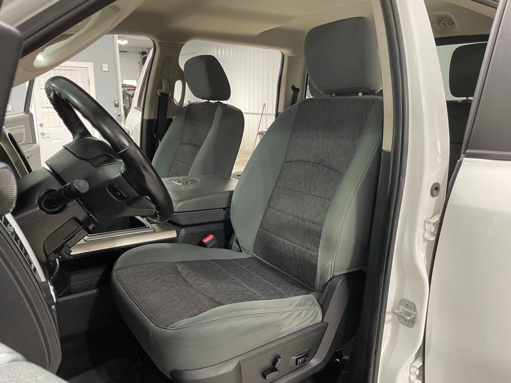 2014 RAM 1500 Image 10