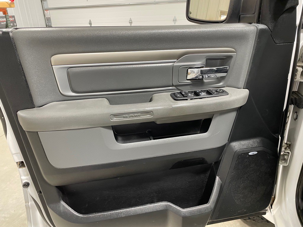 2014 RAM 1500 Image 13