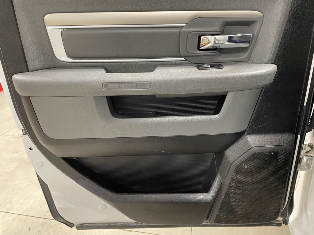 2014 RAM 1500 Image 17