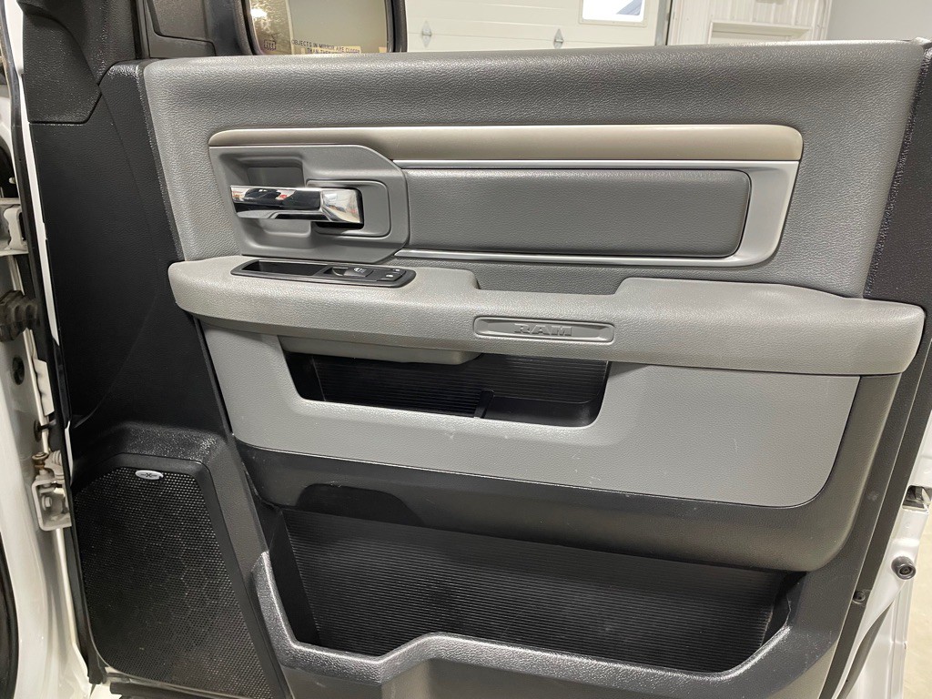 2014 RAM 1500 Image 25