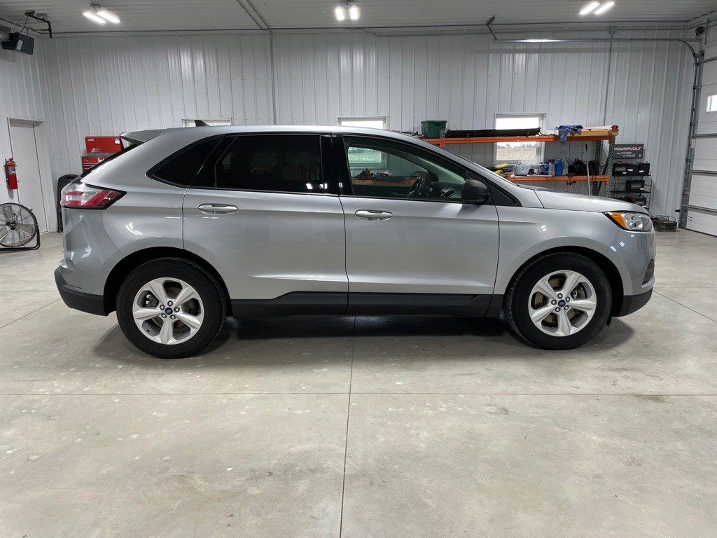 2020 Ford Edge Image 8