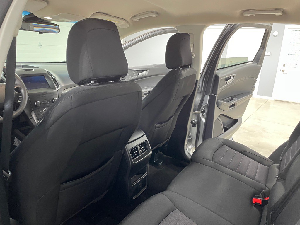 2020 Ford Edge Image 14