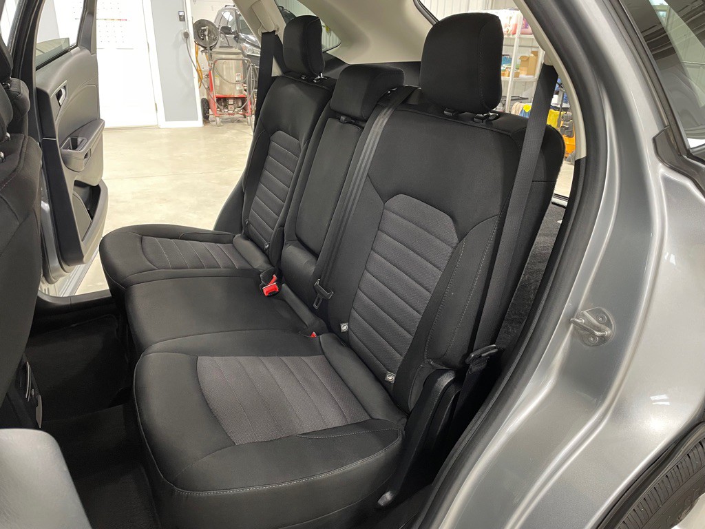 2020 Ford Edge Image 15