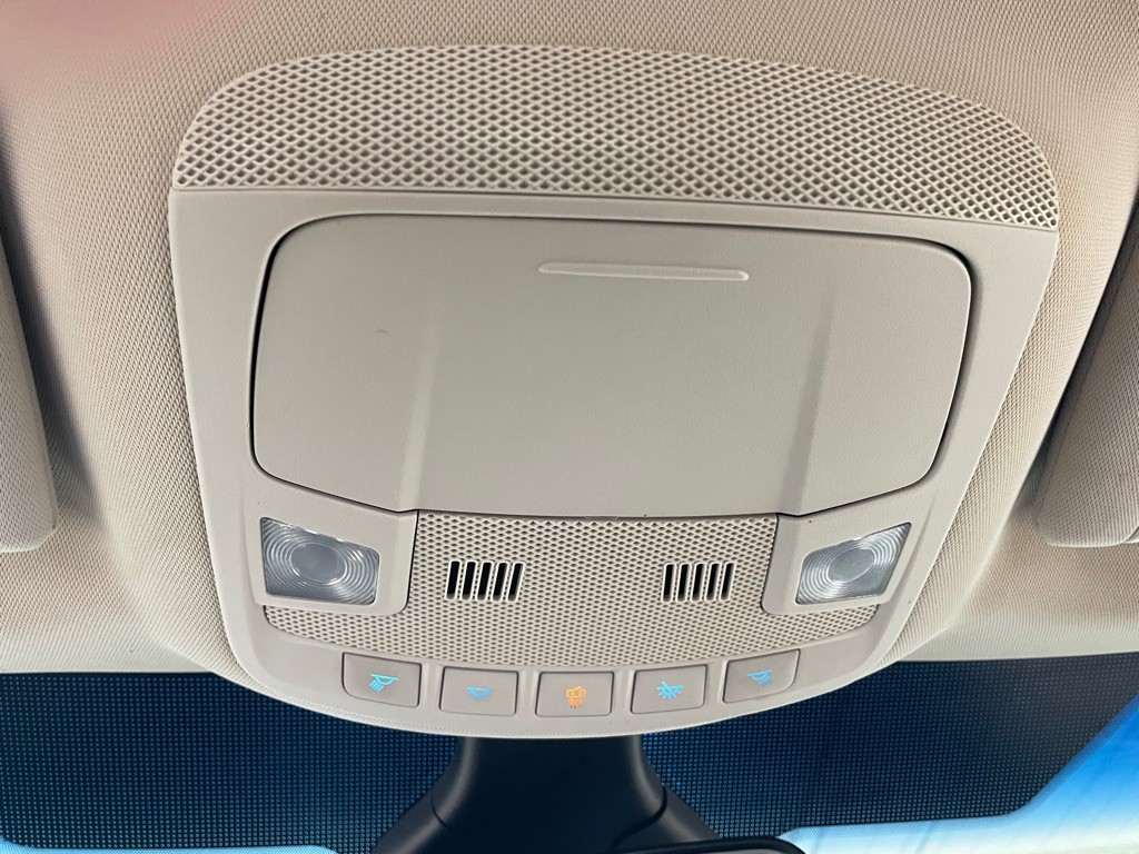 2020 Ford Edge Image 33