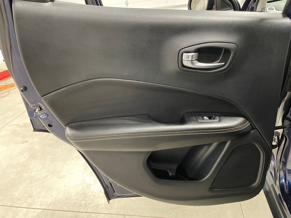 2019 Jeep Compass Image 16