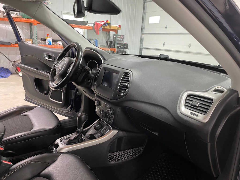 2019 Jeep Compass Image 22