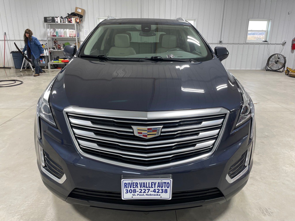 2019 Cadillac XT5 Image 2