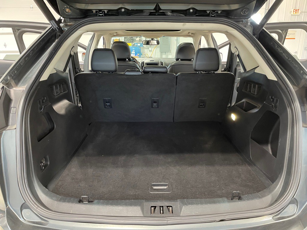 2015 Ford Edge Image 17