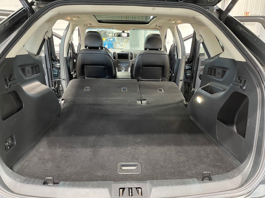 2015 Ford Edge Image 18