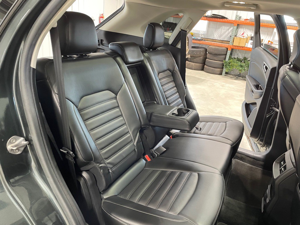 2015 Ford Edge Image 21