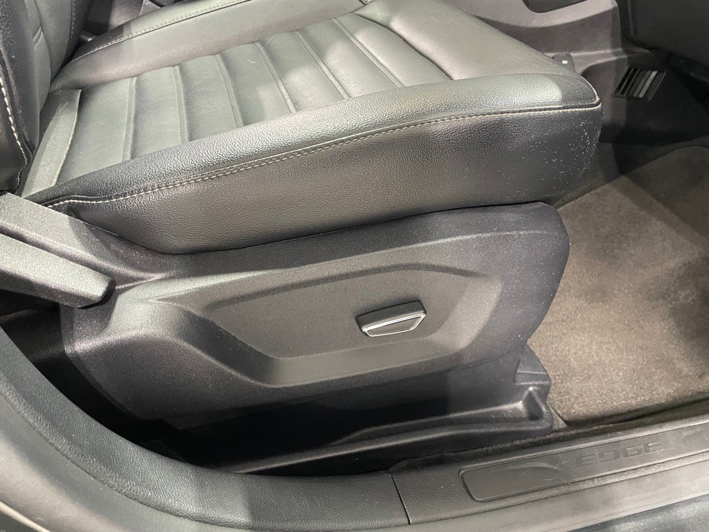 2015 Ford Edge Image 25