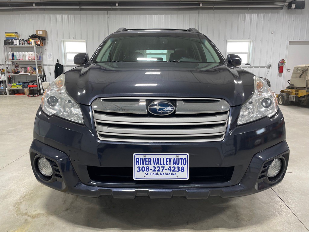 2013 Subaru Outback Image 2