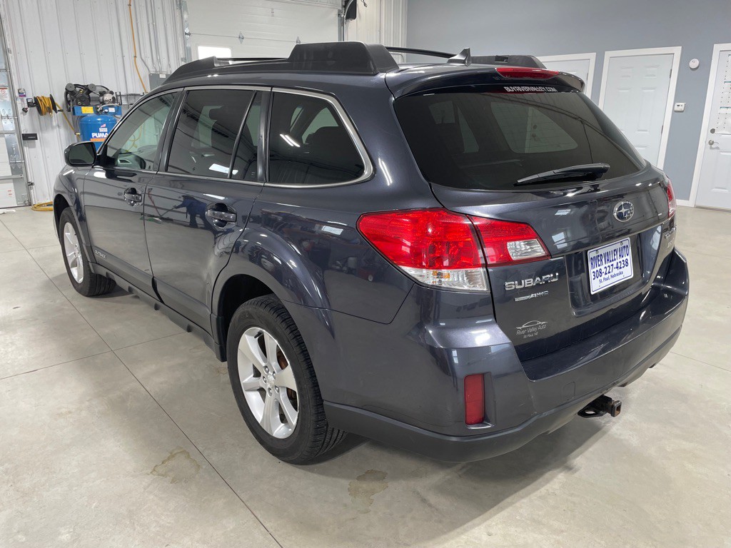 2013 Subaru Outback Image 4