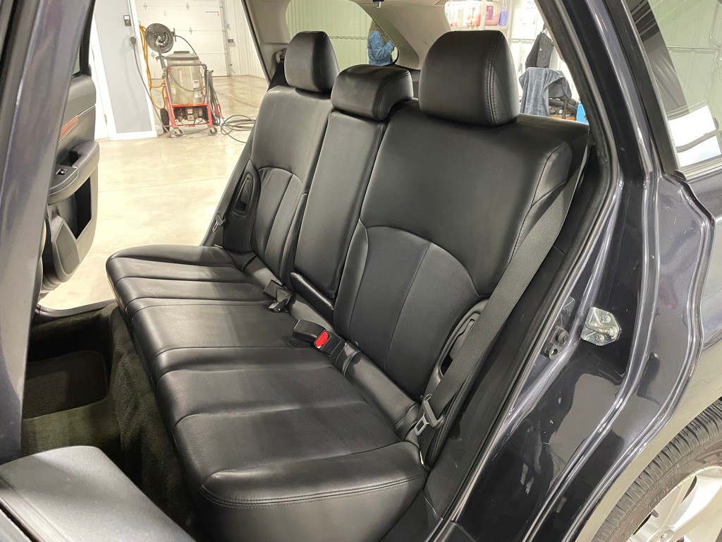 2013 Subaru Outback Image 14