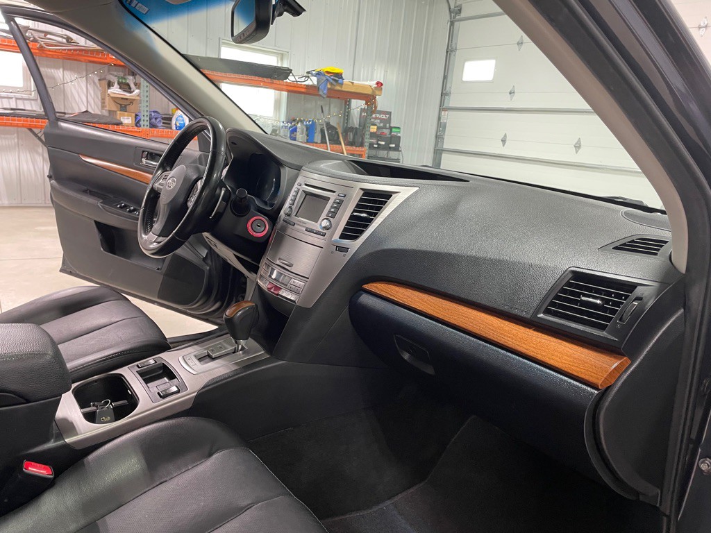 2013 Subaru Outback Image 22