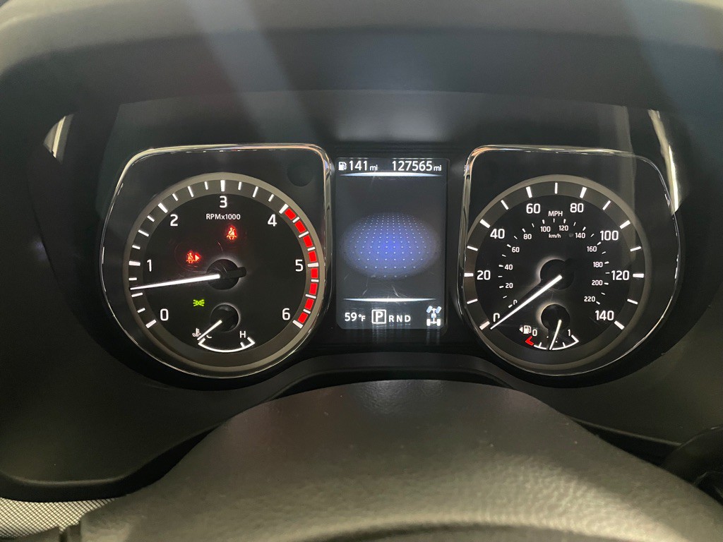 2016 Nissan Titan Image 31