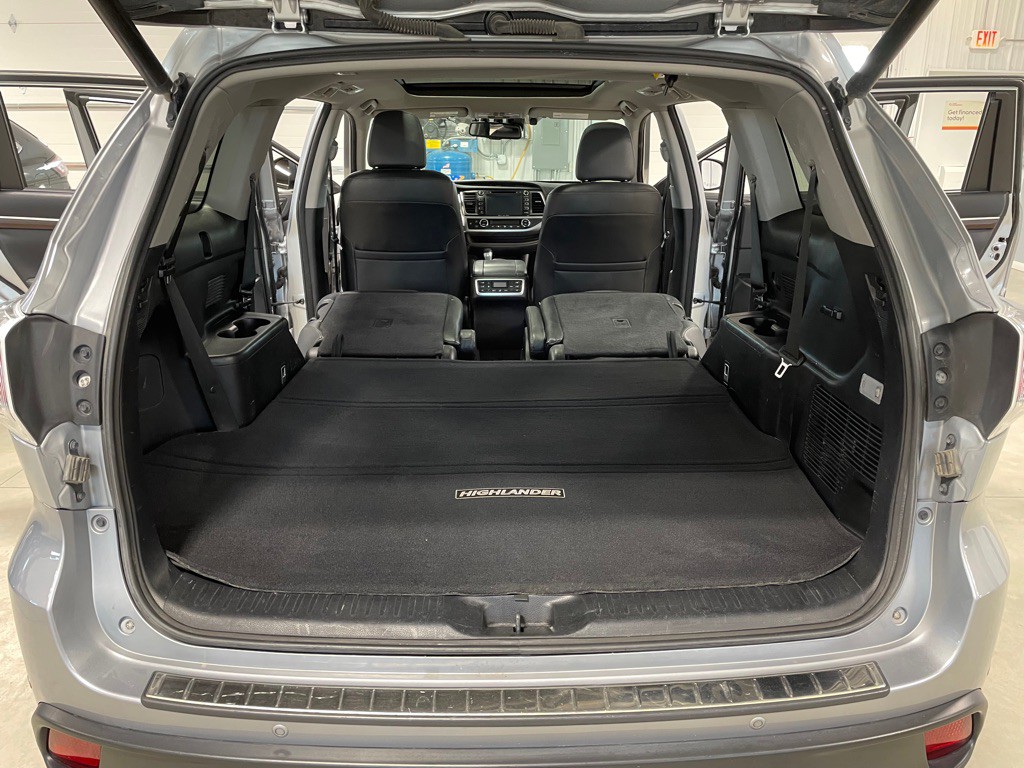 2016 Toyota Highlander Image 20