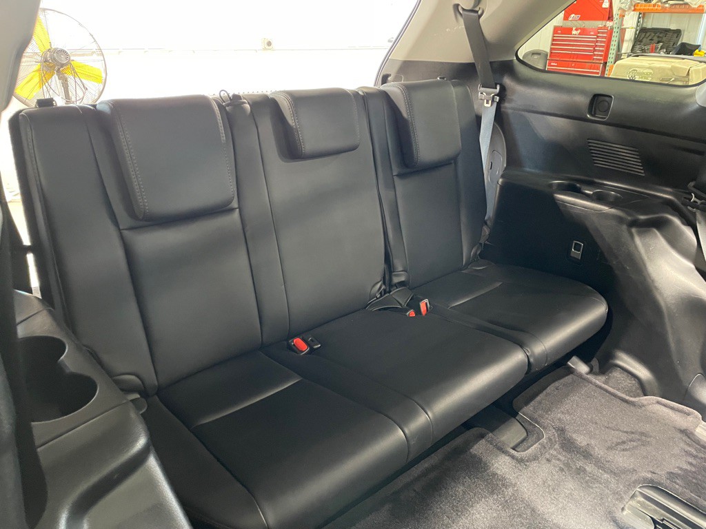 2016 Toyota Highlander Image 23