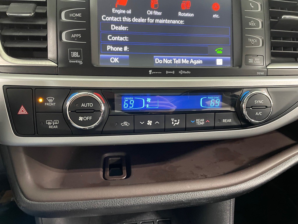 2016 Toyota Highlander Image 36