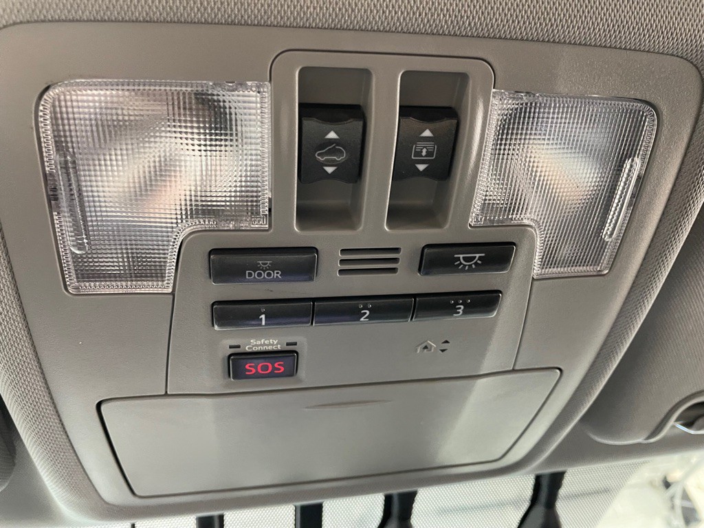 2016 Toyota Highlander Image 39