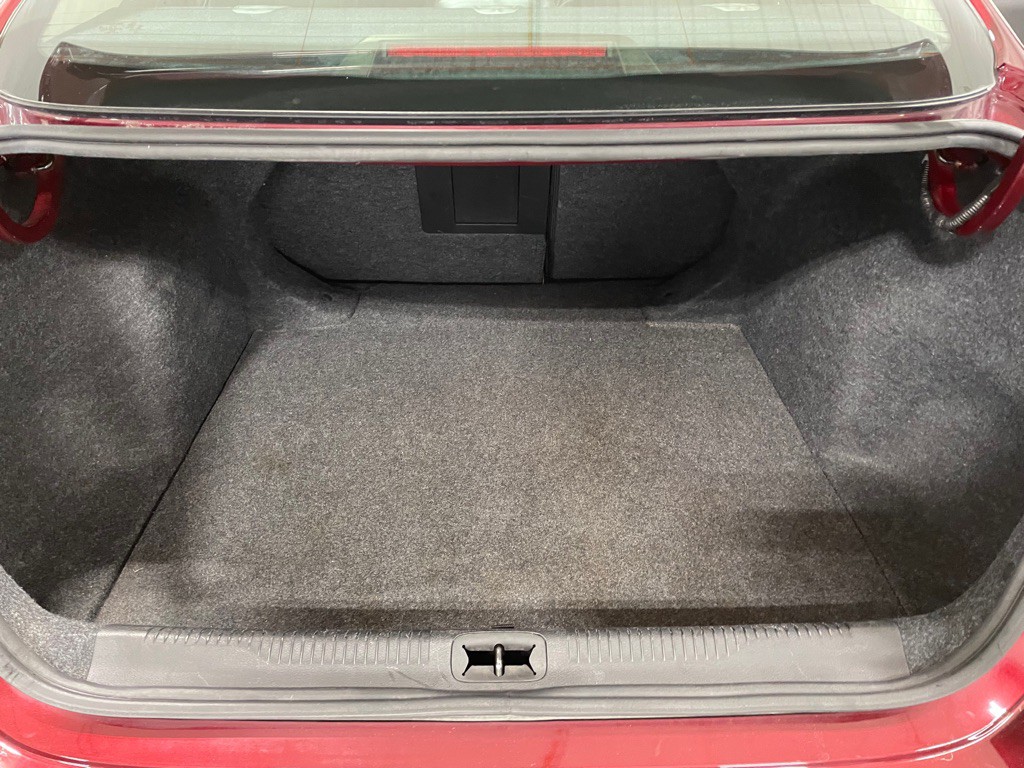 2016 Chrysler 200 Image 17