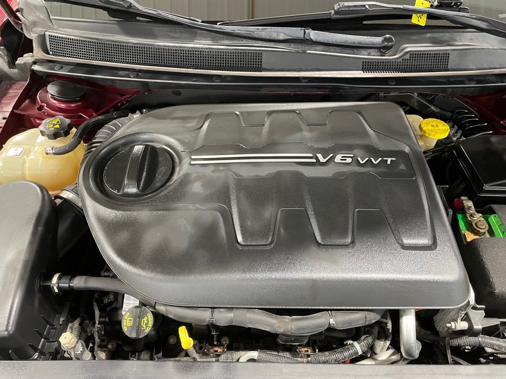 2016 Chrysler 200 Image 35