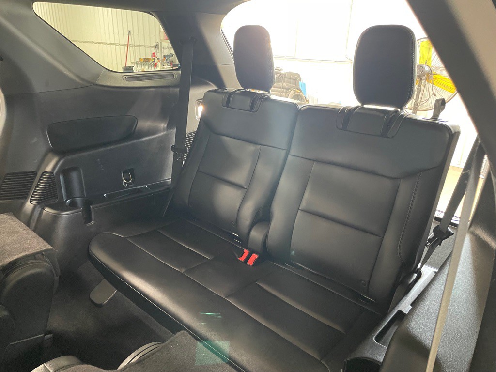 2020 Ford Explorer Image 16