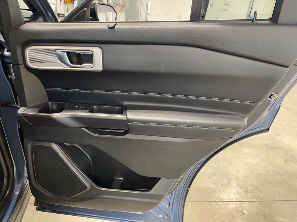 2020 Ford Explorer Image 27