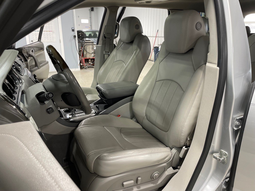 2014 Buick Enclave Image 10