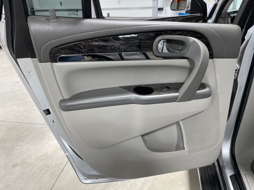 2014 Buick Enclave Image 17