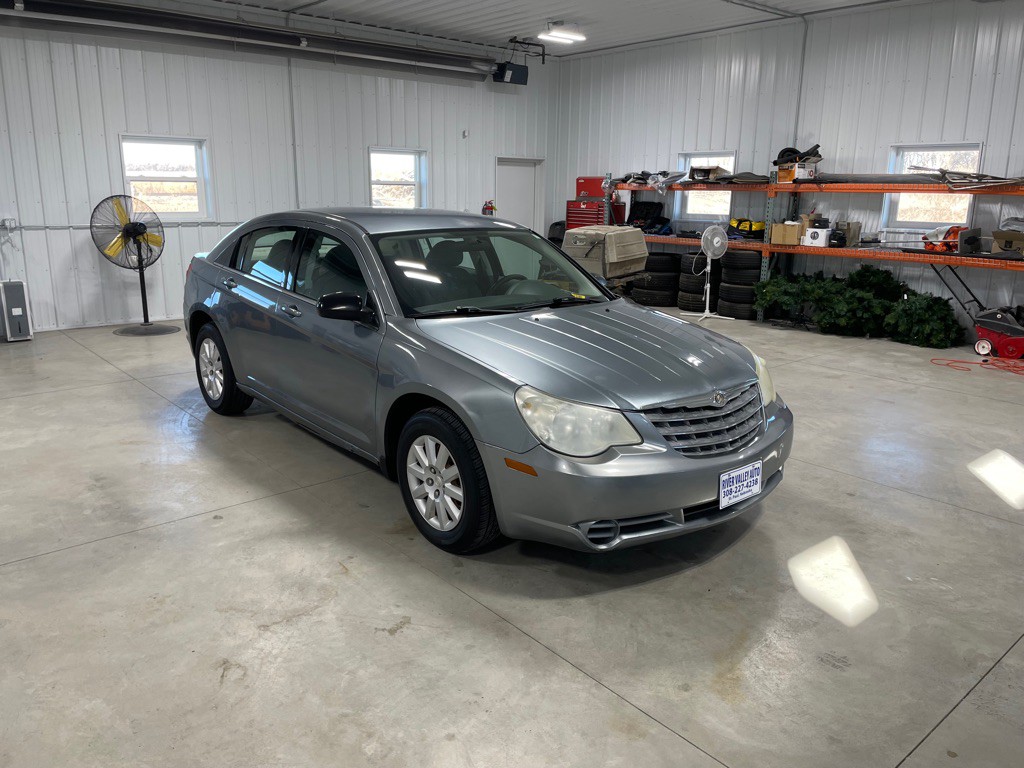 2008 Chrysler Sebring Image 1