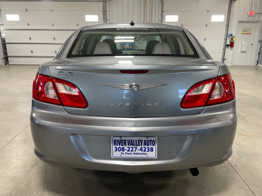2008 Chrysler Sebring Image 6