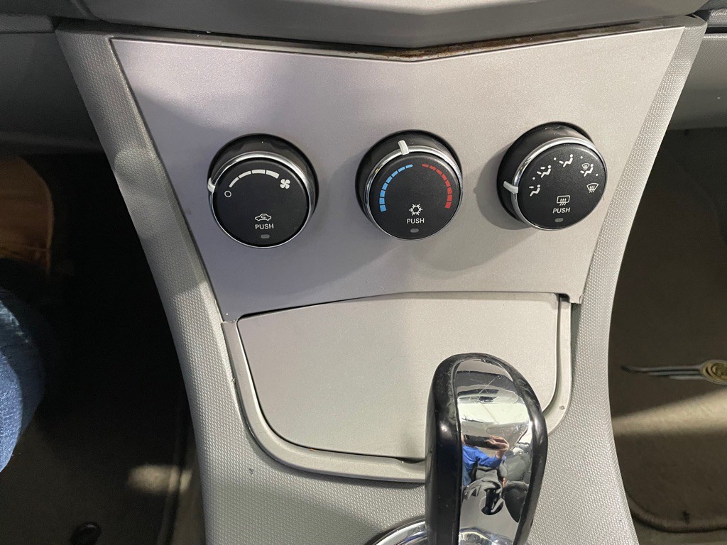 2008 Chrysler Sebring Image 26