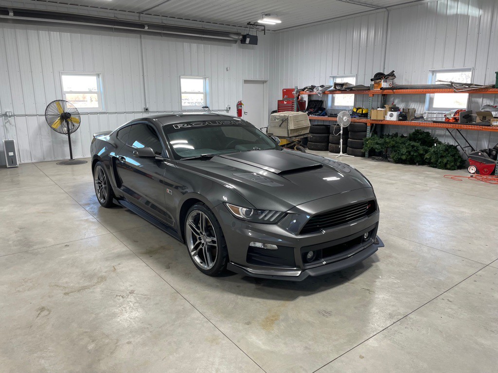 2015 Ford Mustang Image 1