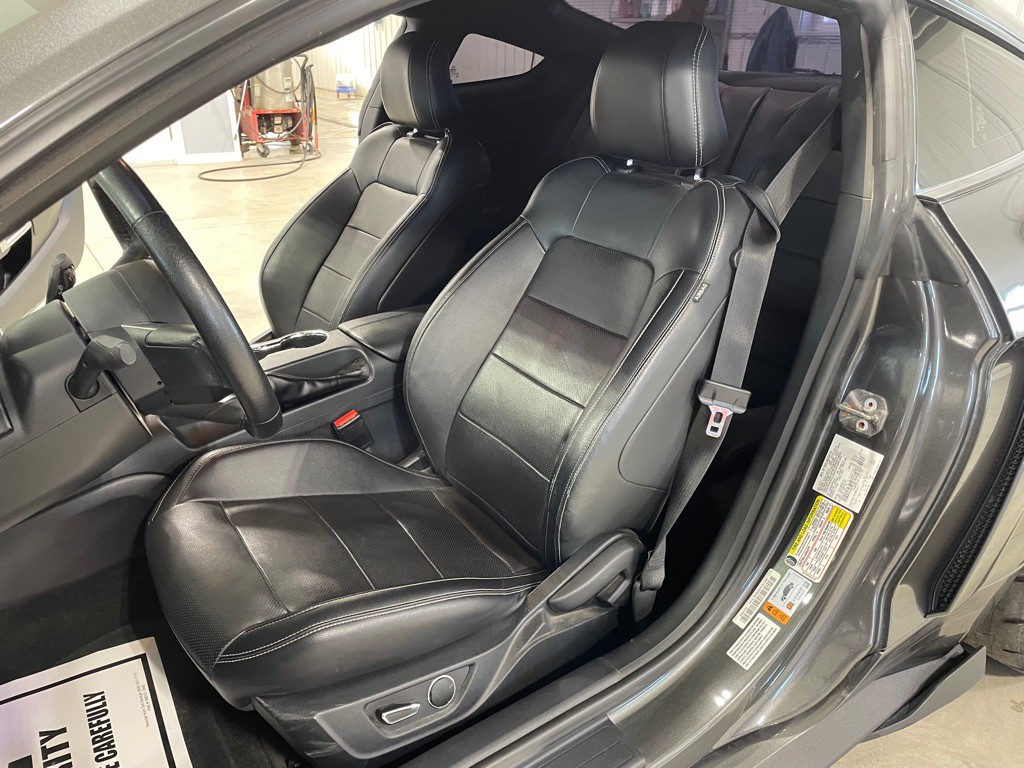 2015 Ford Mustang Image 12