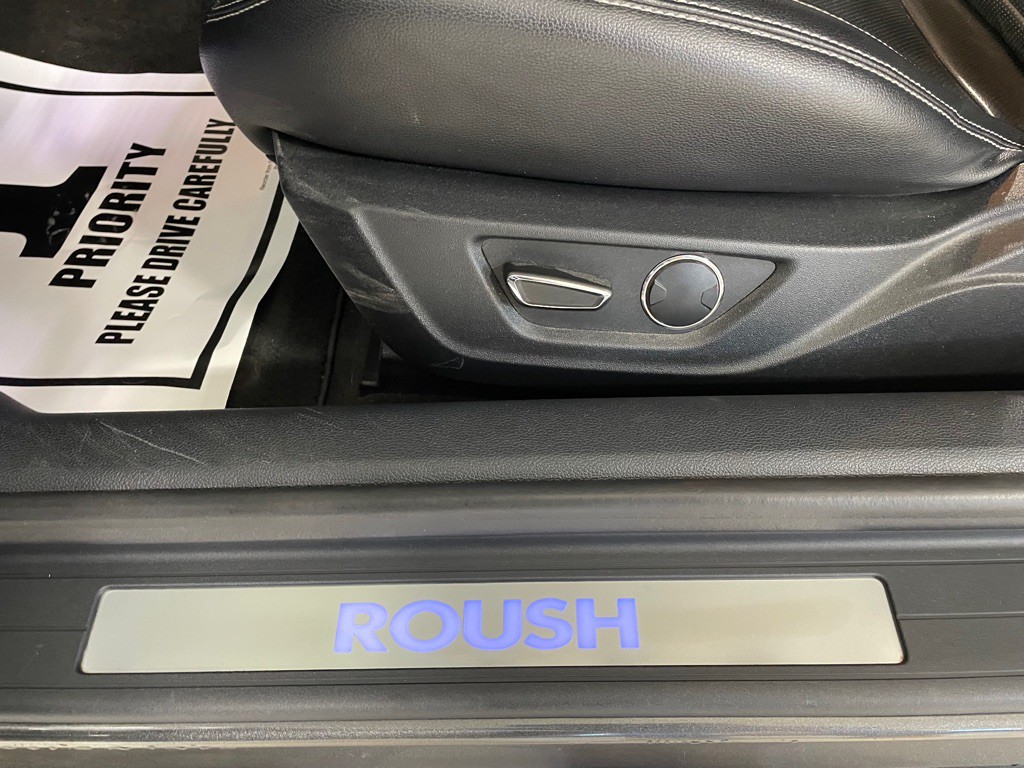2015 Ford Mustang Image 13