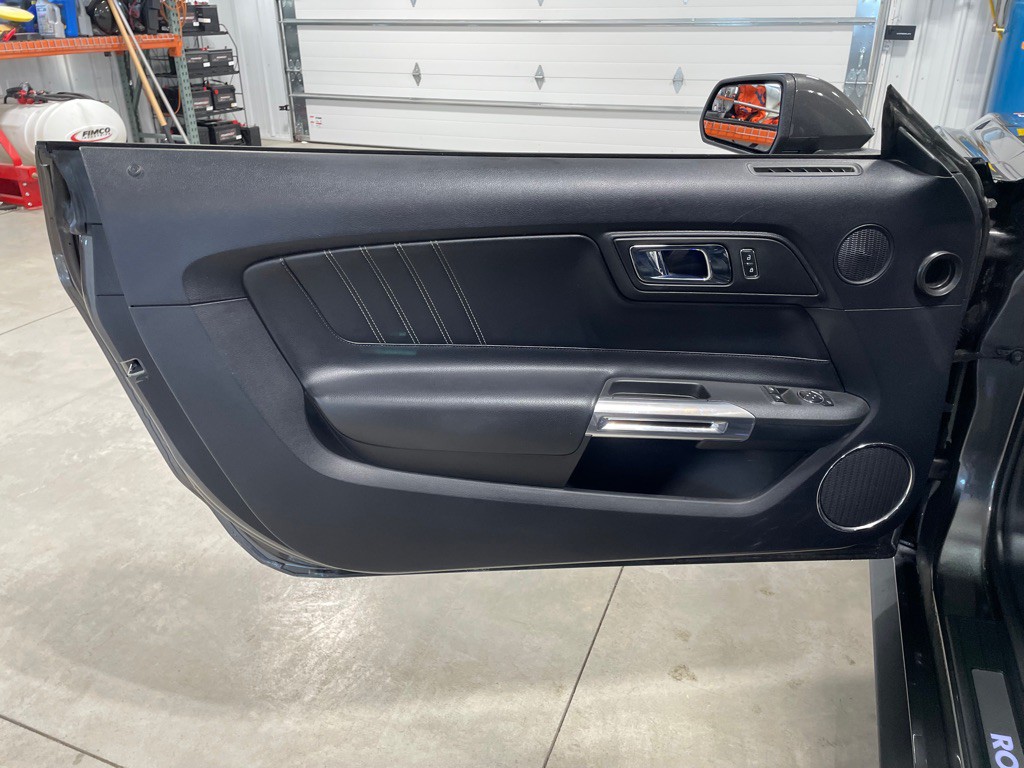 2015 Ford Mustang Image 16