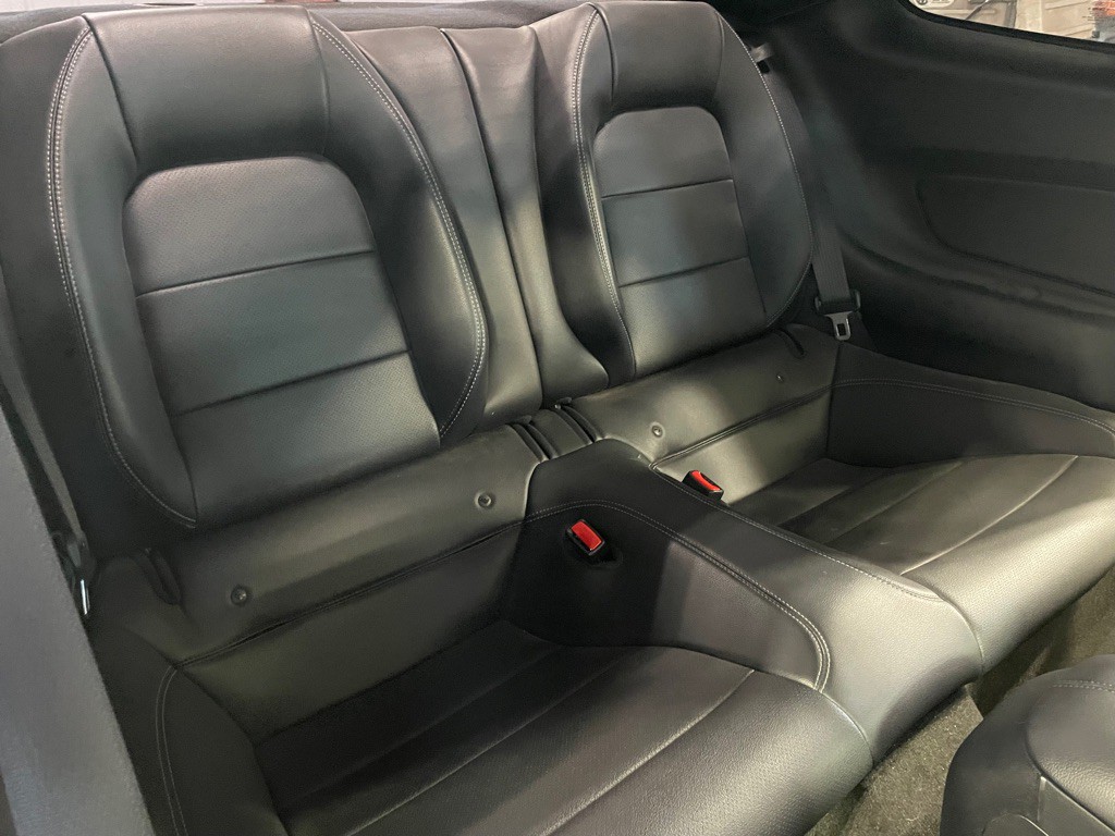 2015 Ford Mustang Image 22