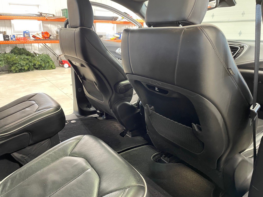 2019 Chrysler Pacifica Image 25