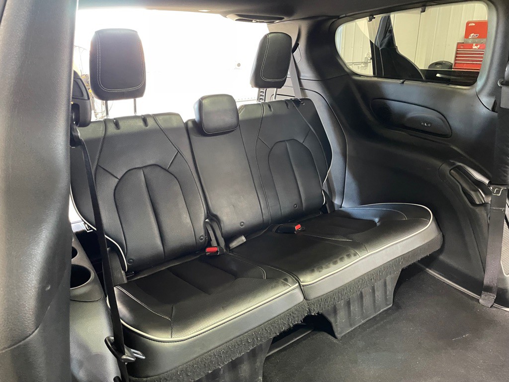 2019 Chrysler Pacifica Image 27