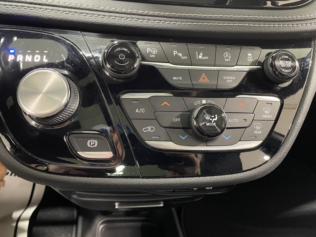 2019 Chrysler Pacifica Image 37