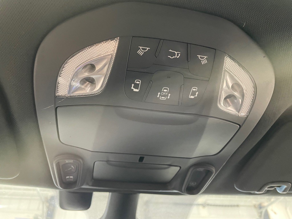 2019 Chrysler Pacifica Image 38