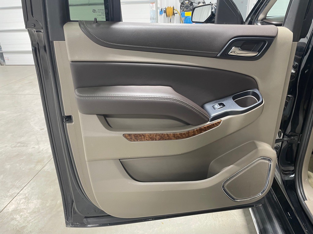 2018 Chevrolet Suburban Image 17